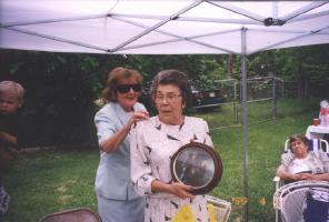 Dot with picture of Gilbert and Serena Bond